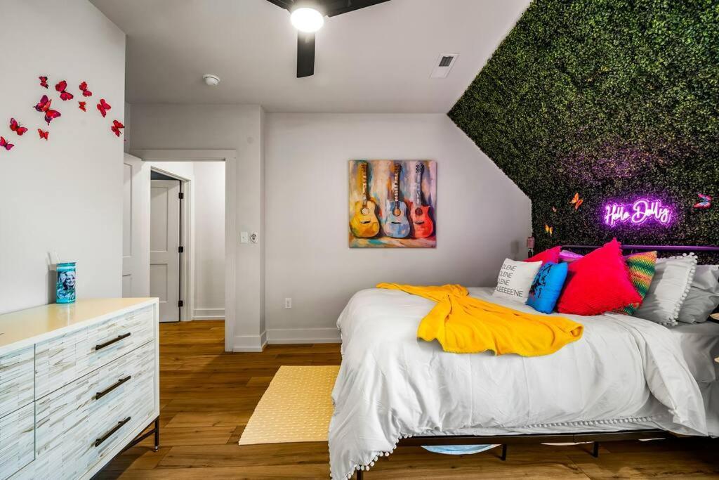 *Dog Friendly*Modern Home-Minutes To Dollywood, Gatlinburg, Smoky Mountains & Pigeon Forge! Екстериор снимка