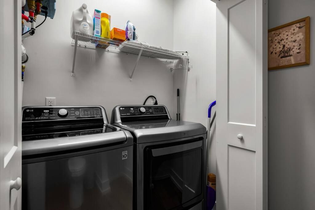 *Dog Friendly*Modern Home-Minutes To Dollywood, Gatlinburg, Smoky Mountains & Pigeon Forge! Екстериор снимка