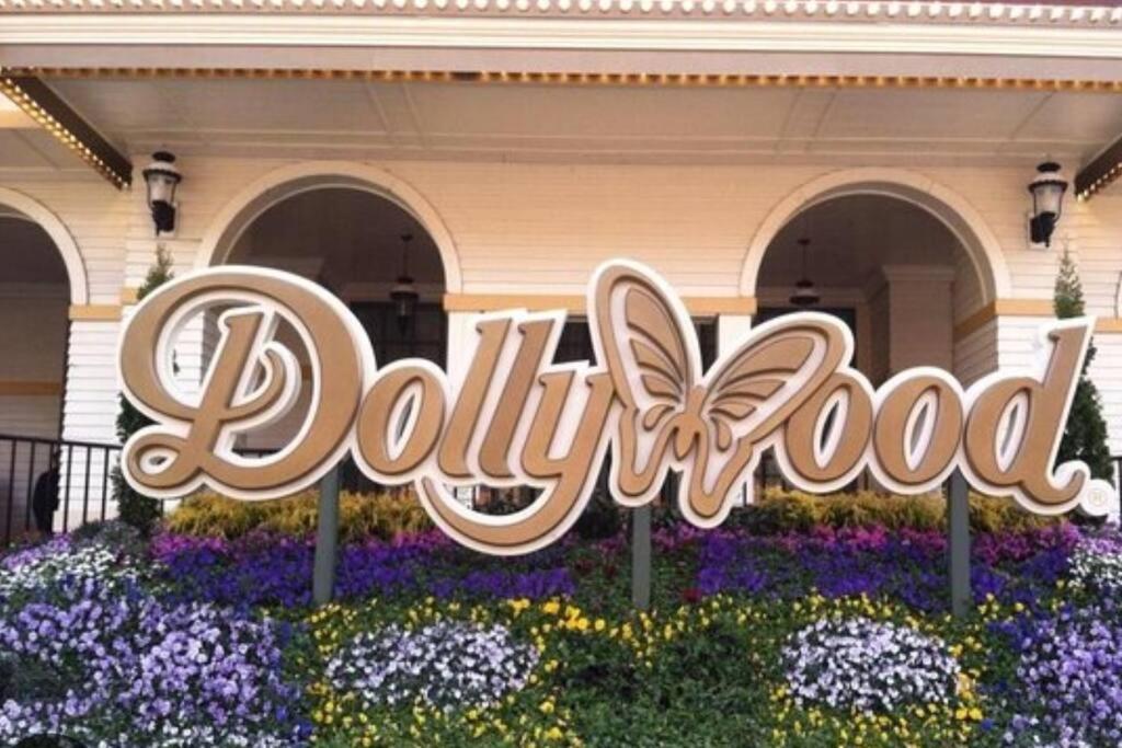*Dog Friendly*Modern Home-Minutes To Dollywood, Gatlinburg, Smoky Mountains & Pigeon Forge! Екстериор снимка